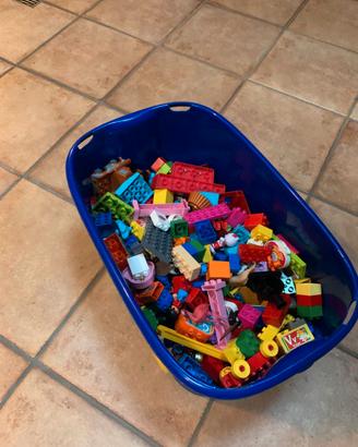 Lego Duplo con contenitore