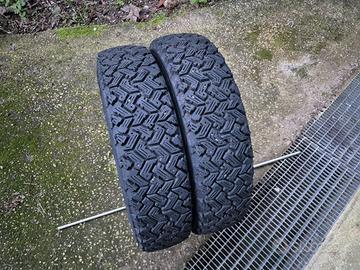 2 gomme tacchettate PIRELLI 145/13 - 145/80/13