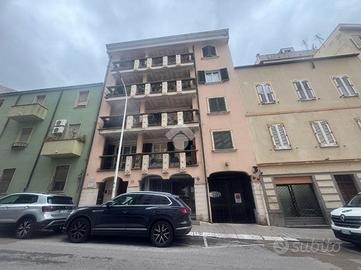 3 LOCALI A SASSARI