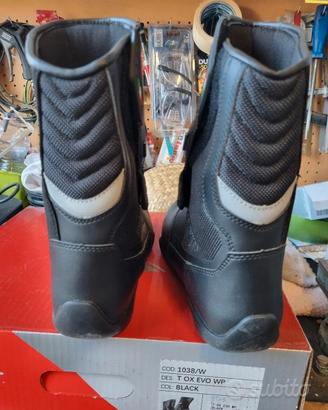 stivali moto eleveit