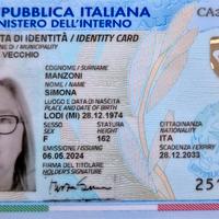 Impiegata centralinista commessa