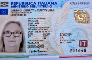 Impiegata centralinista commessa