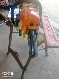 MOTOSEGA STIHL