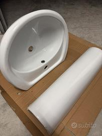 Lavabo a colonna due set disponibili