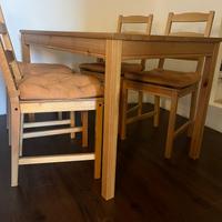 Tavolo Legno massello Pino e sedie
