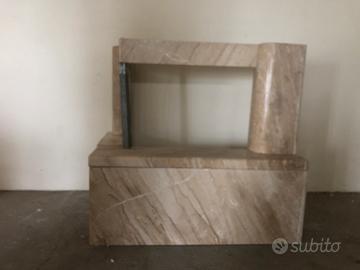 Rivestimento in marmo x caminetto