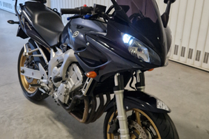 Yamaha Fazer FZ6 2004