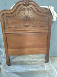 Struttura letto in barocco piemontese 