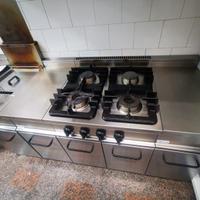 Cucina a gas . Marca Casta