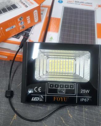 2 Fari 72 LED Solari 25W IP67 con Pannello Solare