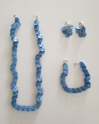 Set collana, bracciale e orecchini con bottoni