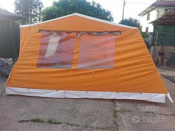 Tenda a casetta