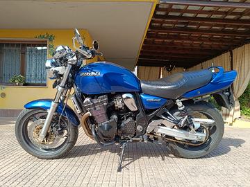 Suzuki GSX 750 Inazuma 