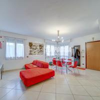 VILLA A SCHIERA DI TESTA CON GIARDINO E TERRAZZO!!