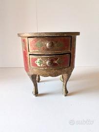 Piccola cassettiera fiorentina anni 60