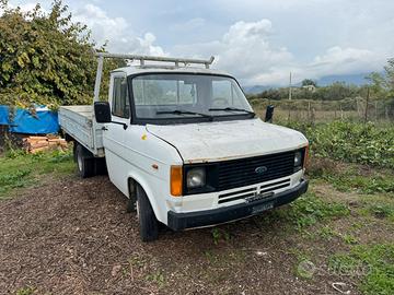 Ford transit iscritto asi