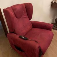 POLTRONA RELAX ELETTRICA ELEVABILE E REGOLABILE