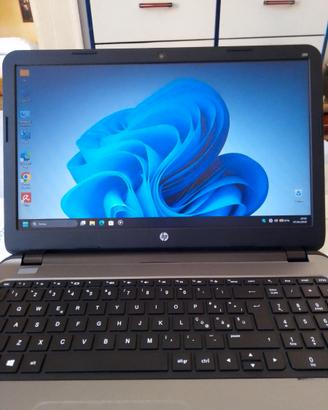 Portatile HP 255 G3, ricondizionato.