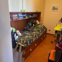 Armadio a ponte con letto