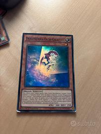 Drago nuvola occhi galattici