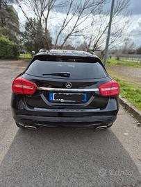 Mercedes gla  180 benzina 2018