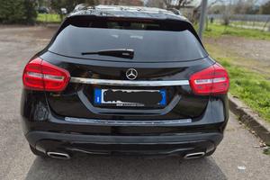 Mercedes gla  180 benzina 2018