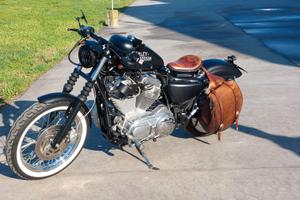 Harley davidson sportster 883