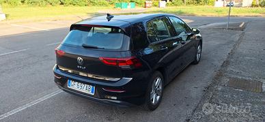 VOLKSWAGEN Golf 8ª serie - 2021