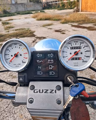 Moto Guzzi Nevada 750 Club