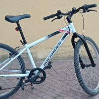 BICICLETTE DA BAMBIANA E RAGAZZA