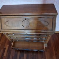 Cassettiera in legno a ribalta secretaire