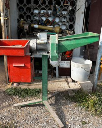 Mulino elettrico/ sgrana pannocchie