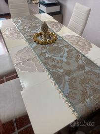 Tavolo allungabile e accorciabile
