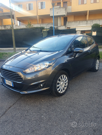 Ford fiesta 1.4 gpl-benz 2015