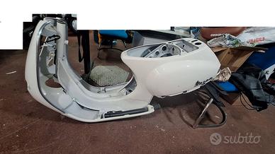 Telaio Piaggio Vespa 125 ET4 n.u.o.v.o 2000