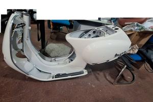 Telaio Piaggio Vespa 125 ET4 n.u.o.v.o 2000