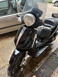Beverly 300 tourer