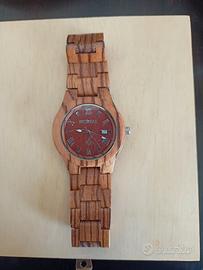 Orologio in legno Bewell con datario 