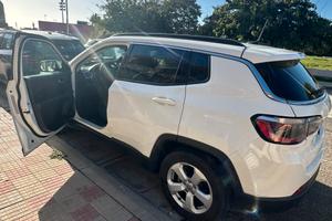 Jeep Compass  75.000 km