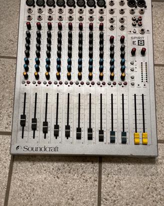 Mixer audio Soundcraft spirit E8