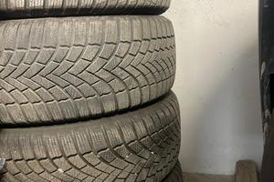 Gomme invernali 215/60/r16 99h