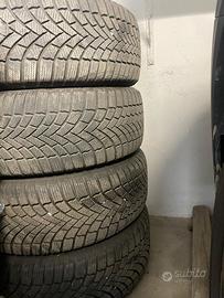 Gomme invernali 215/60/r16 99h