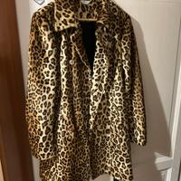 Cappotto di pelliccia leopardato