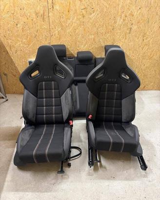 Sedili Recaro golf 7 gti Clubsport per 5 porte