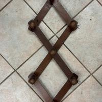 Attaccapanni in legno estensibile