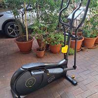 ELLITTICA 520  AUTOLIMENTATA - DECATHLON