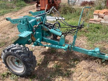 Carrello porta attrezzi