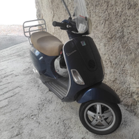 Vespa piaggio lx 250