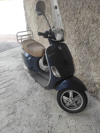 Vespa piaggio lx 250