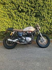 Triumph Thruxton 900 - Café Racer 